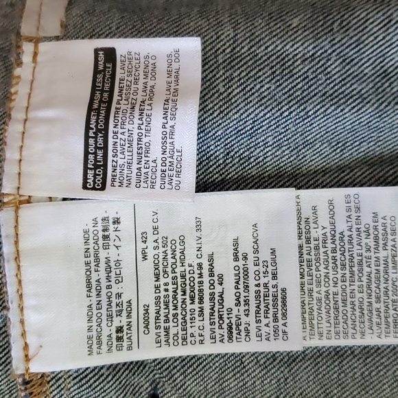 Levi's Trucker Denim Jacket in Forever Dark size S NWOT - Picture 3 of 6